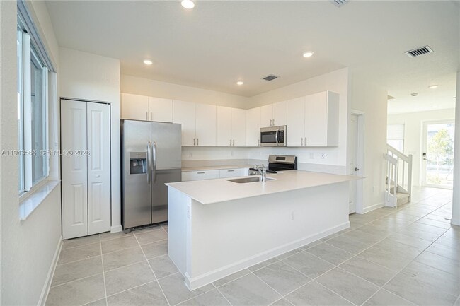 Building Photo - 1473 SE 6th Ter