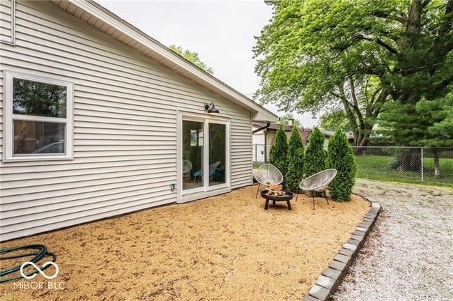 Building Photo - 649 Emerson Rd