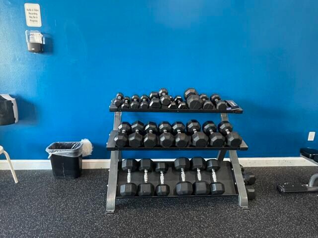 Building Photo - 110 Villa Cir