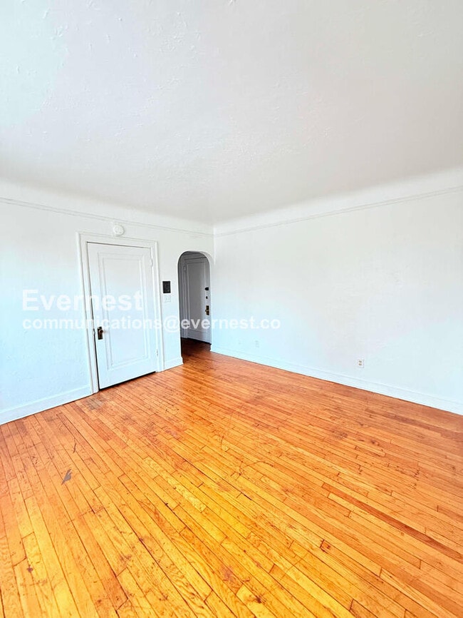 Building Photo - 12003 Prairie St