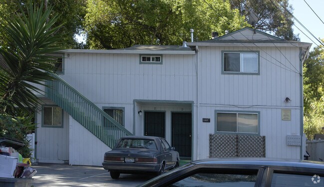 Primary Photo - 3445 Henrietta St