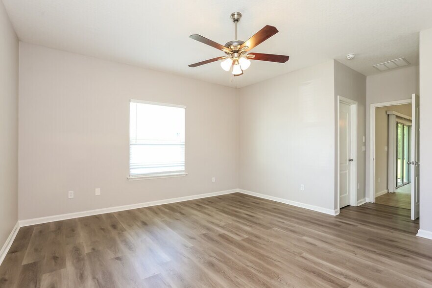 Building Photo - 7260 Blairton Way