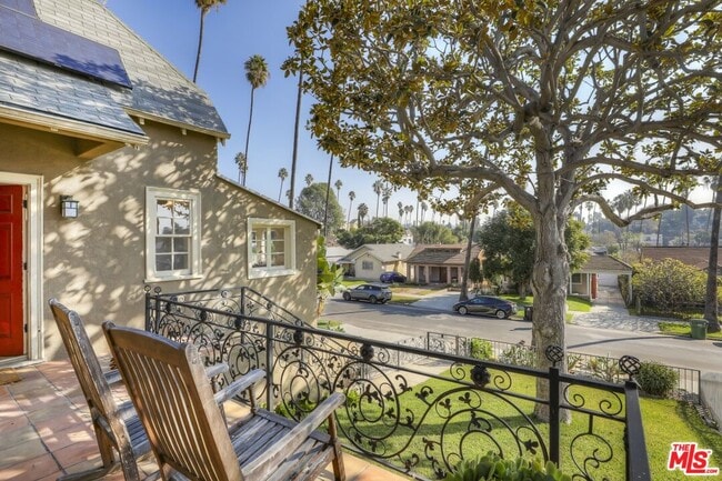 Building Photo - 1423 McCollum St