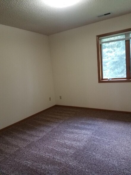 Building Photo - 1232 Spruce Ct