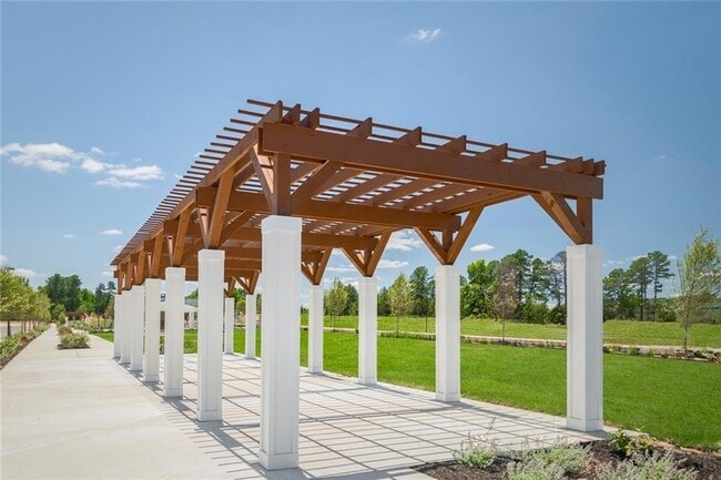 Building Photo - 12145 Calgary Lp