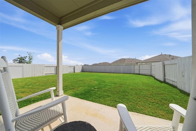 Building Photo - 641 Running Creek Dr