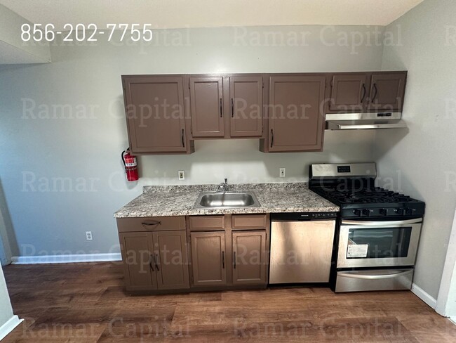 Building Photo - Beautifully Remodeled 2-Bedroom, 1-Bath Ho...