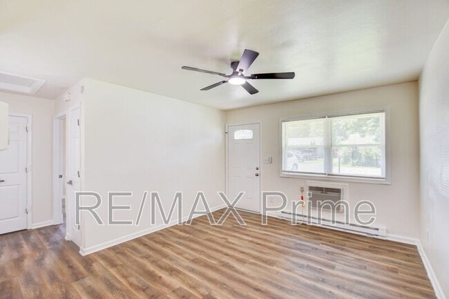 Building Photo - 1302 Linden Ave
