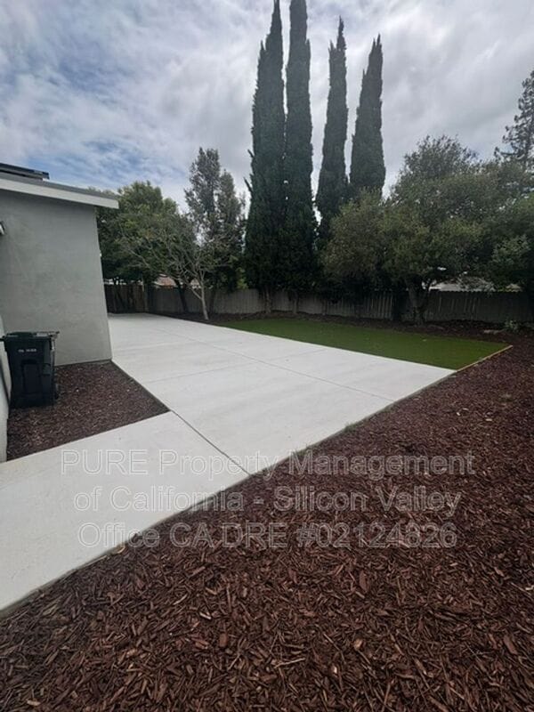 Building Photo - 40469 Shaw Ct