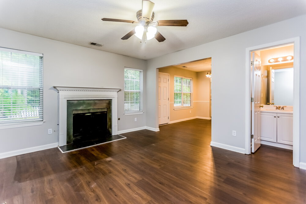 Building Photo - 2222 Serenity Dr NW