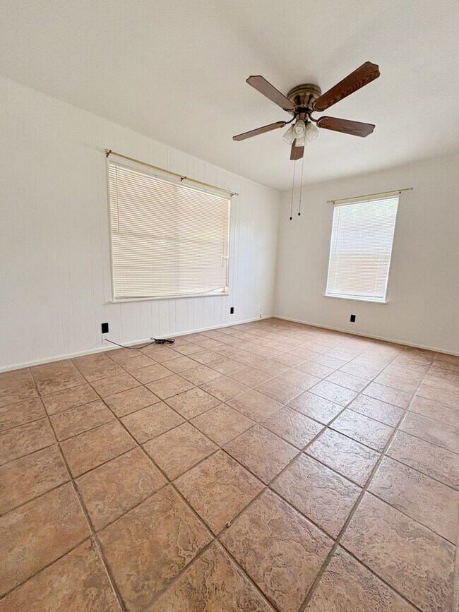 Building Photo - 1189 Pebble Beach Rd