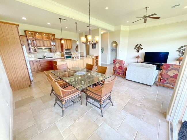 Building Photo - Luxury Island Living in Hokulani Golf Vill...