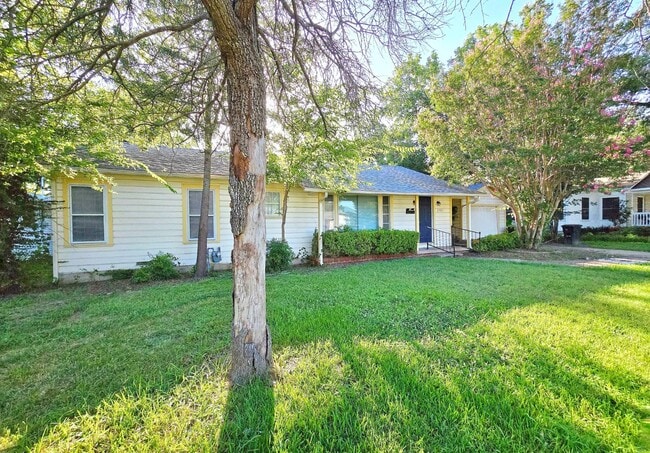 Building Photo - 2503 Taylor St