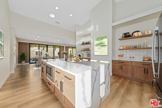 Building Photo - 70895 Ironwood Dr