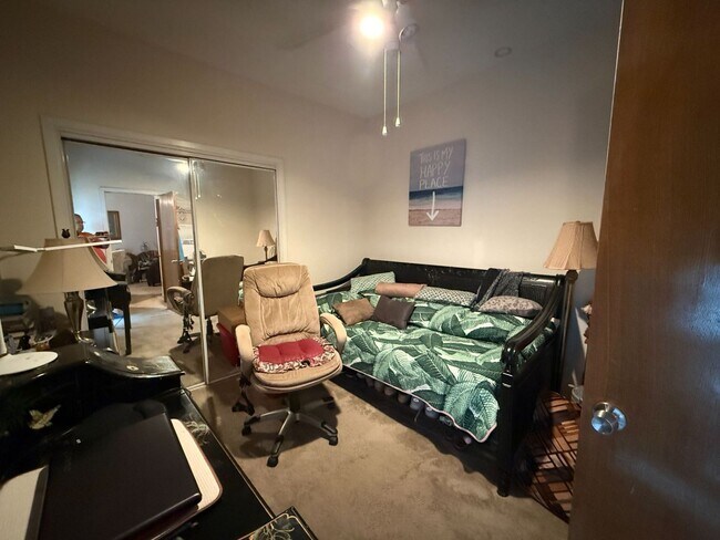 Building Photo - 5735/5737 N Scout Island Cir