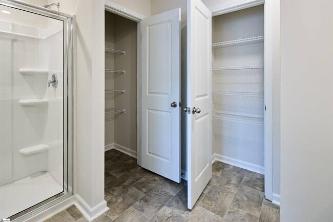 Building Photo - 753 Embark Cir