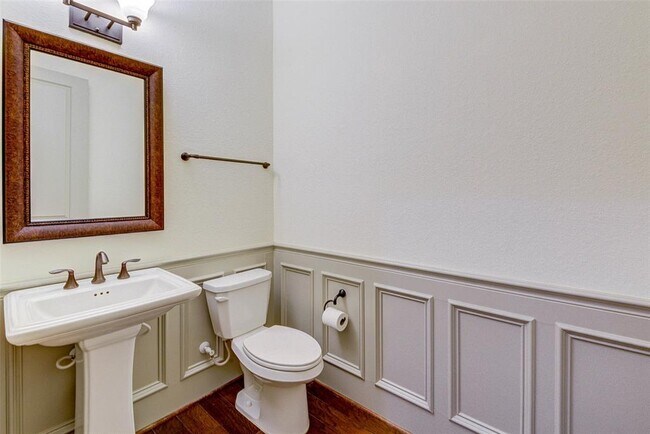 Building Photo - 5710 Brancott Way