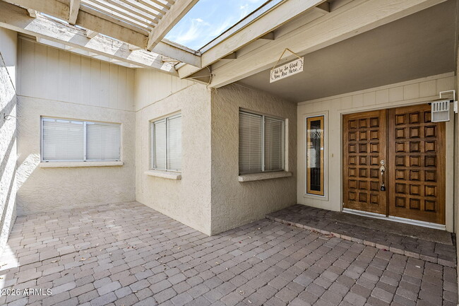 Building Photo - 7707 S Kenwood Ln