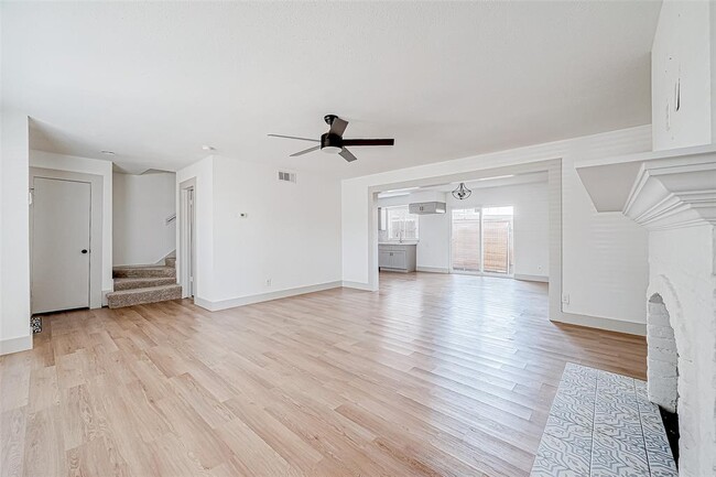 Building Photo - 4040 San Felipe St