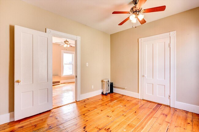 Building Photo - 475 Rimmon St