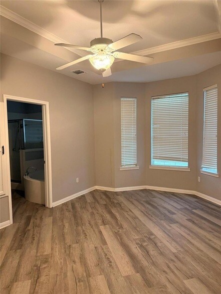 Building Photo - 5600 FM 1466