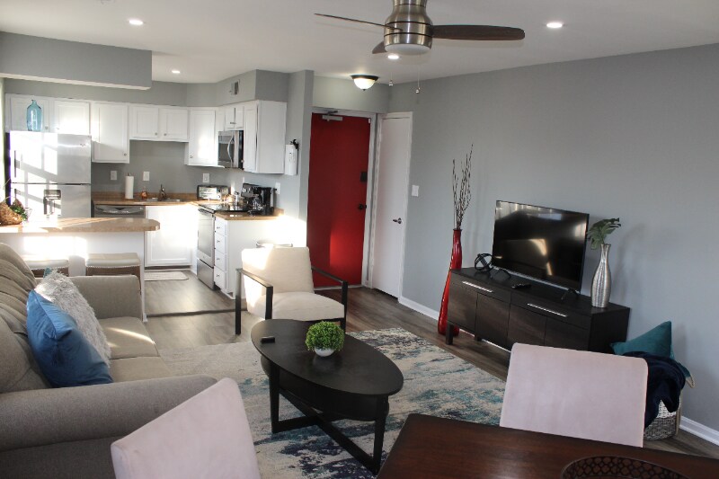 Building Photo - 2110 38th St SE