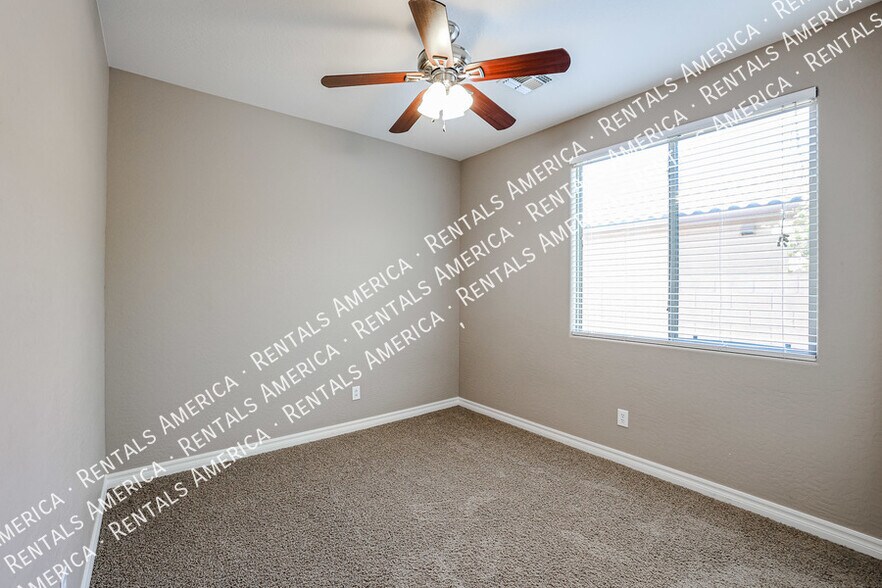 Building Photo - 613 W San Carlos Way