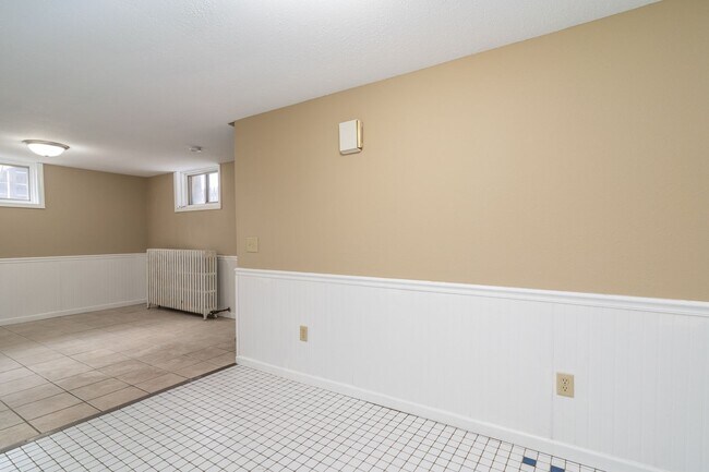 Building Photo - 1110 2nd Ave N