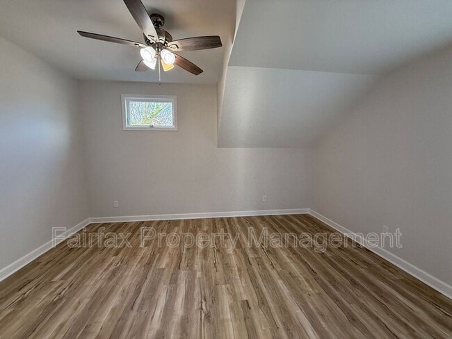 Building Photo - 312 Price Ave