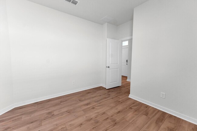 Building Photo - 16915 Lavender Farm St