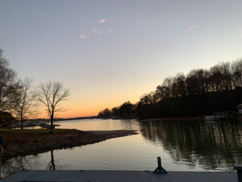 Building Photo - 18738 Silver Quay Dr