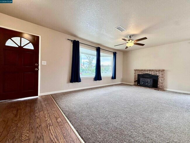 Building Photo - 2236 Currier Pl