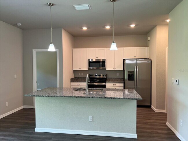 Building Photo - Newer construction home in North Port