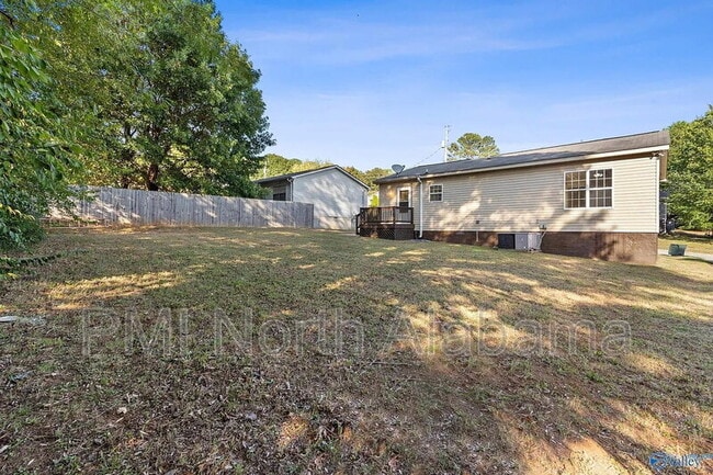 Building Photo - 3103 Sonya Dr NW