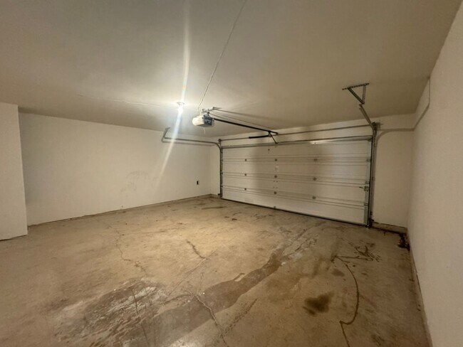 Building Photo - Spacious 3-Bedroom Home for Lease in Luckey Ranch off I-90 near Loop 1604