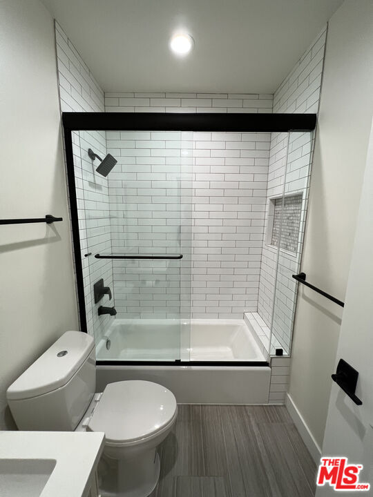 Building Photo - 5019 W Maplewood Ave