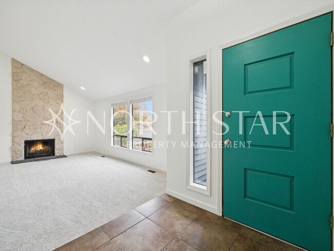 Building Photo - Beautifully Maintained Single-Level Home with Modern Touches