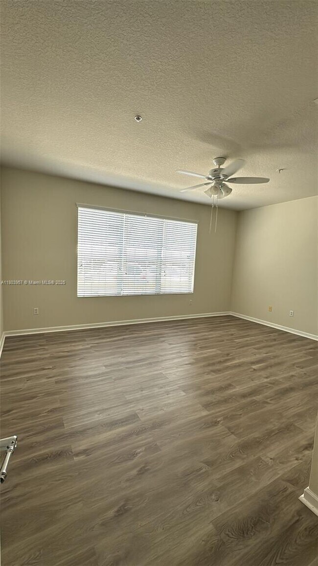 Building Photo - 3356 Robert Trent Jones Dr
