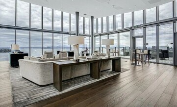 Building Photo - Newly Remodeled 1Bed/1 Bath Downtown Condo with Rooftop Deck & Luxury Amenities!