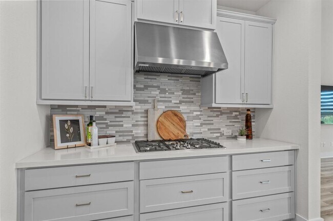Building Photo - 5363 Orsini Blfs