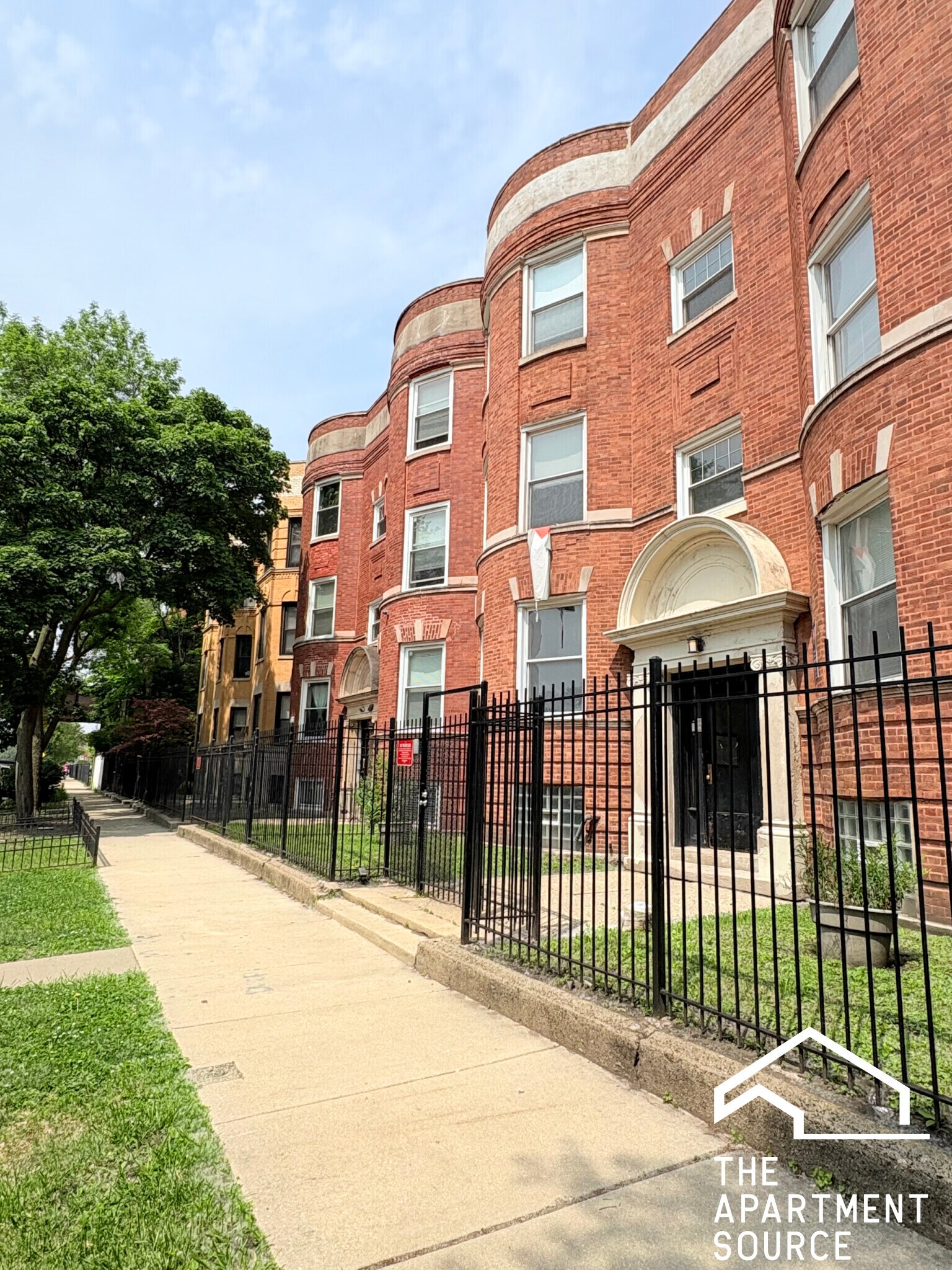 Building Photo - 4011 S Calumet Ave