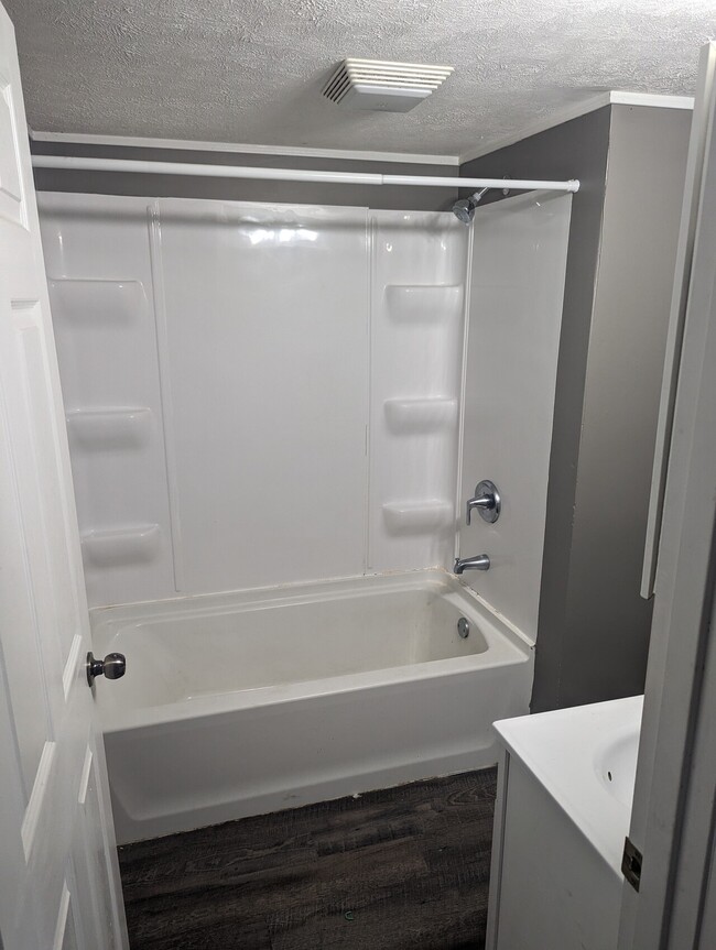 Building Photo - 99 N Gamble St