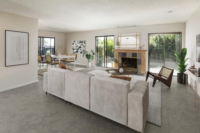 Building Photo - 2439 Sharon Oaks Dr