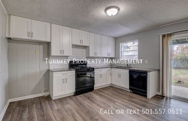 Building Photo - 9203 Labette Dr