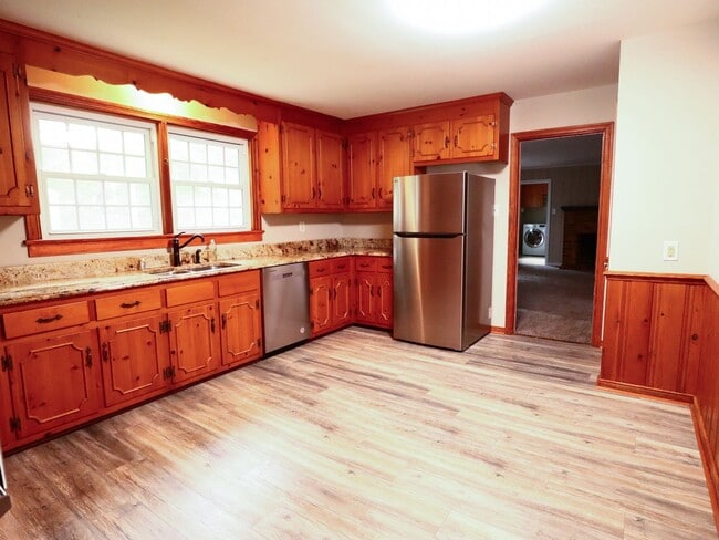 Building Photo - Incredible 2 story in West End with huge wraparound lawn