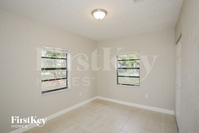 Building Photo - 14640 Tyler St