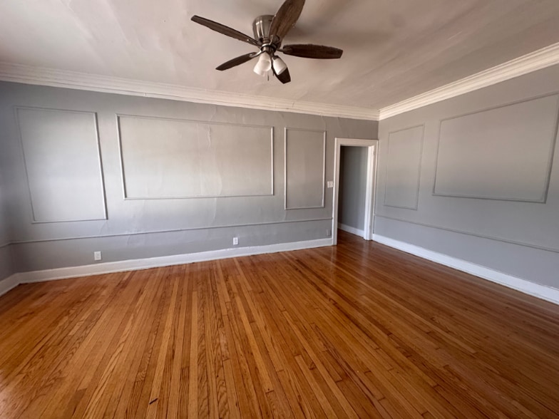 Building Photo - 37-39 W 14th Pl