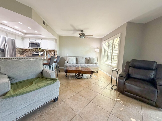 Building Photo - 78301 Terra Cotta Ct