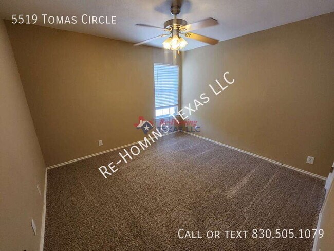 Building Photo - 5519 Tomas Cir.