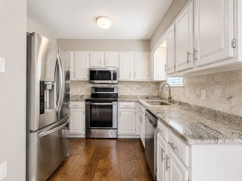 Building Photo - 151 Cobblestone Ln